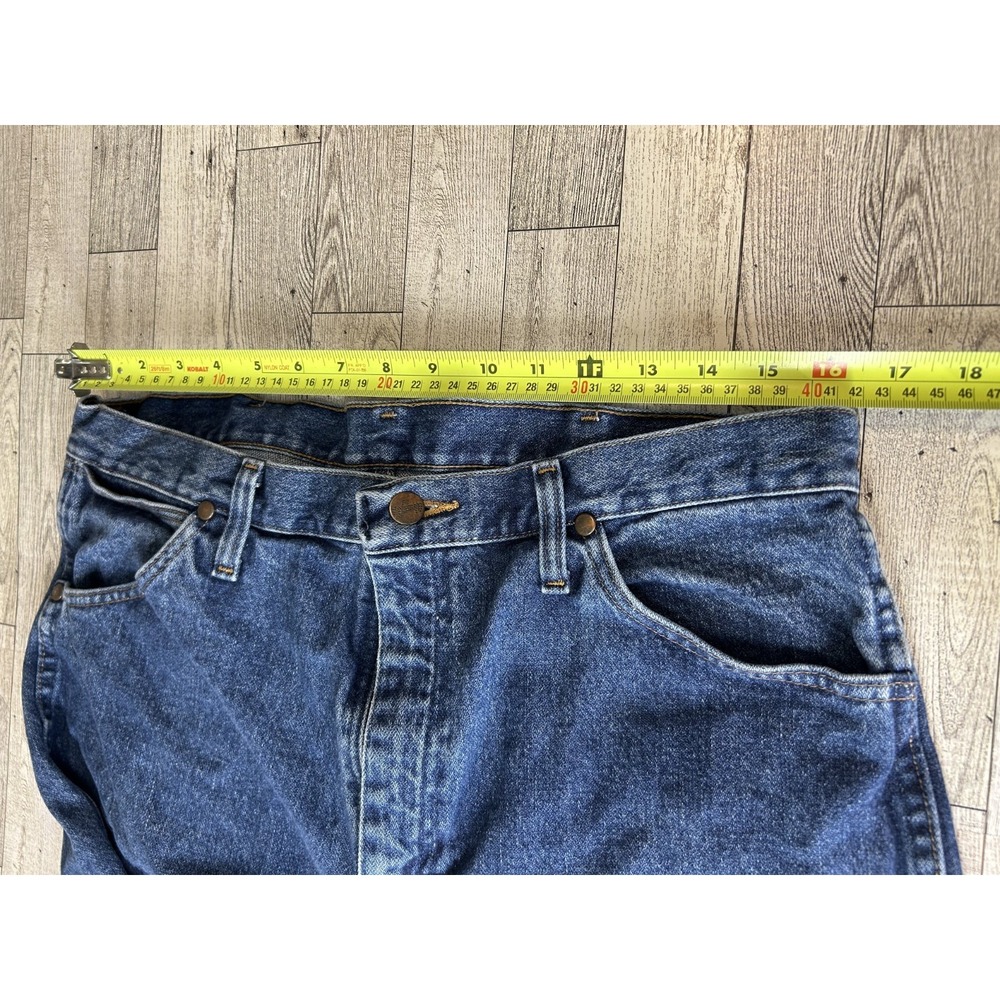 Men's Wrangler Jeans pants Size 34x32 Blue Denim Western Workwear Country - Picture 4 of 7